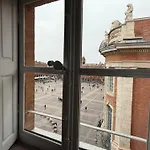 Beautiful Flat On Capitole Place